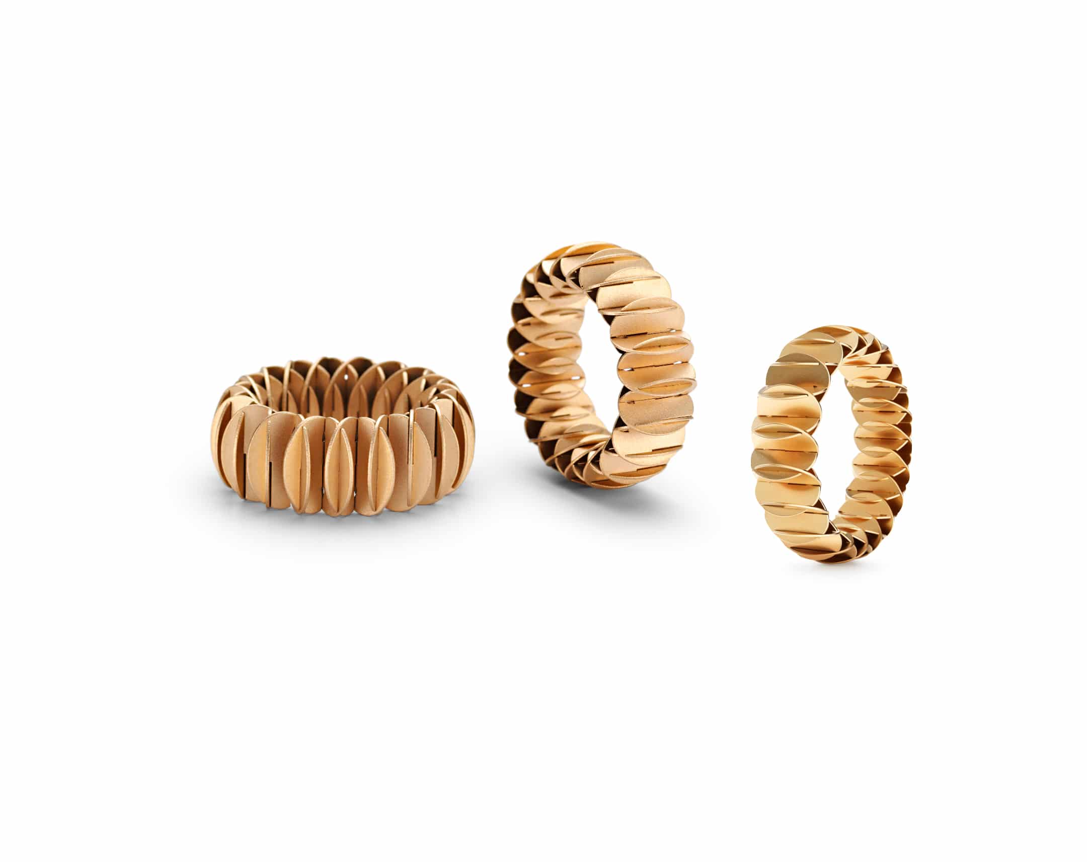 Niessing Phönix in Rotgold, die Ringe in 3 Breiten 7,2mm bis 10,5mm